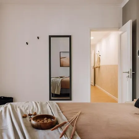 Διαμέρισμα Mezguida - 2 Bedrooms In Bica Lisboa