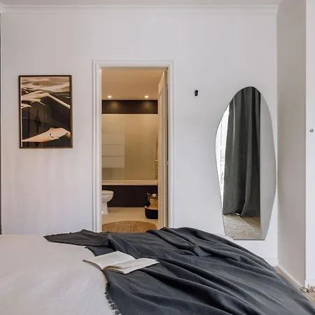 Mezguida - 2 Bedrooms In Bica Lissabon
