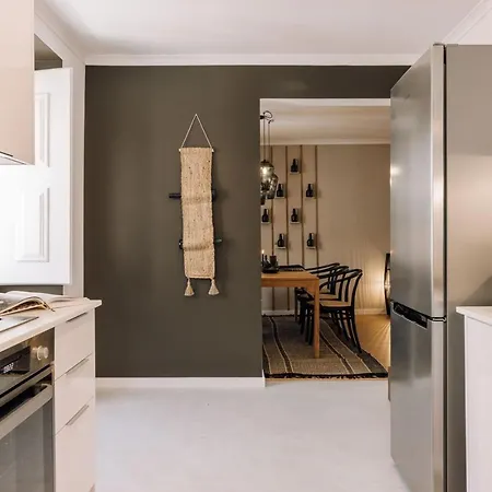 Appartamento Mezguida - 2 Bedrooms In Bica Lisbona